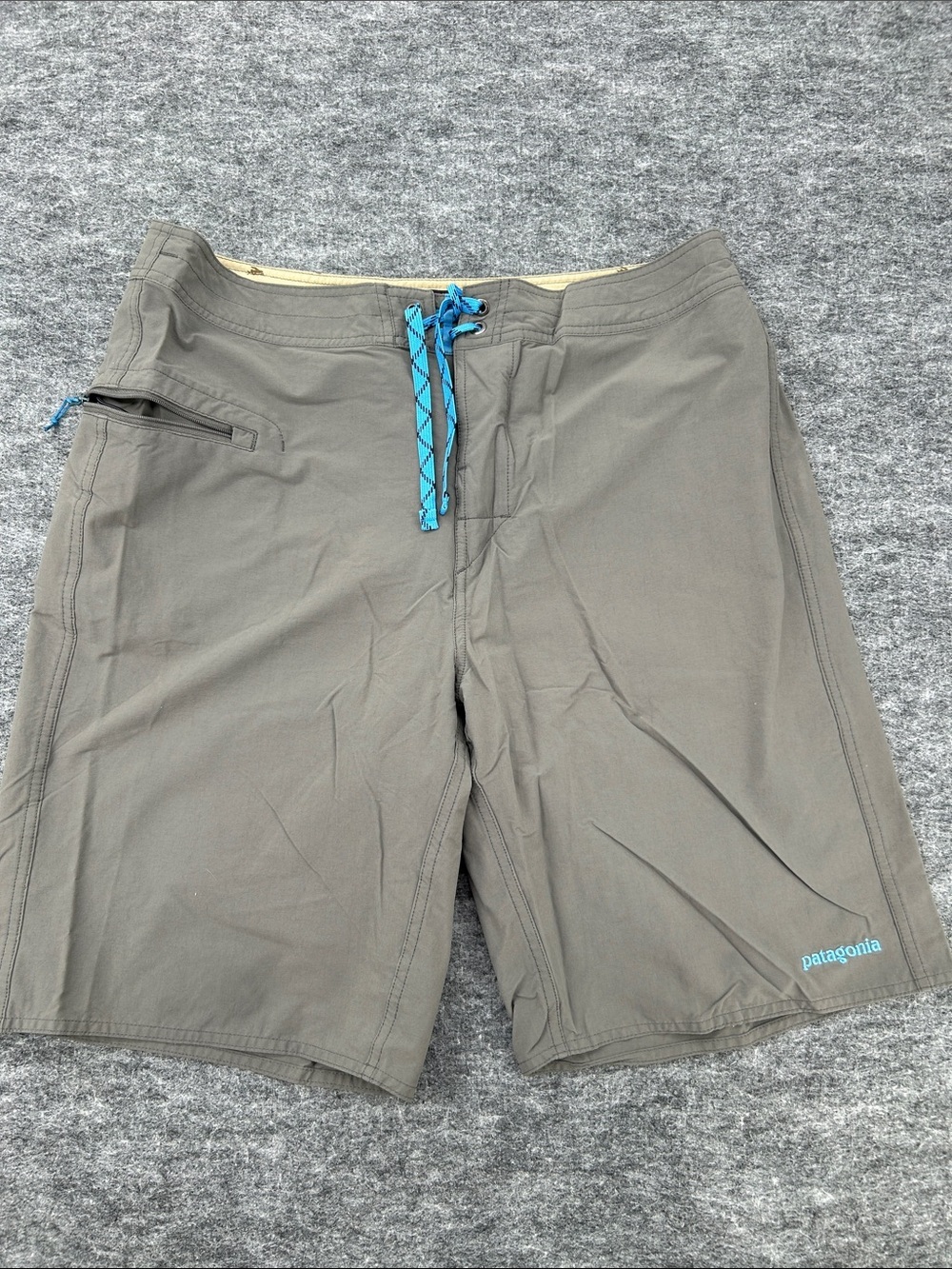Men's Patagonia Minimalist Wavefarer® Board Shorts - 19 (36) Gray